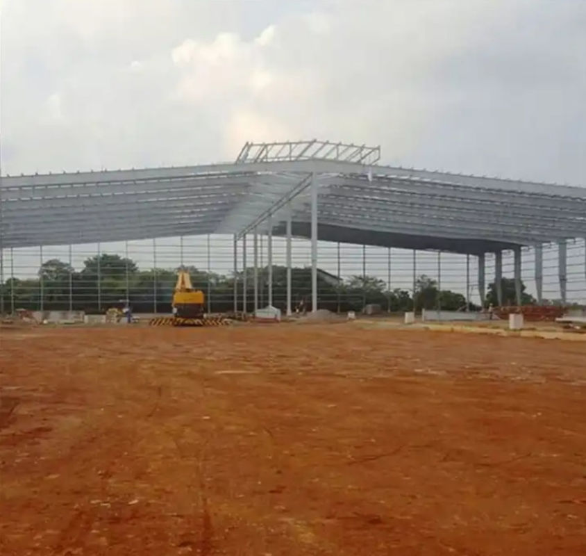 CE Metal Sloping Roof Steel Workshop Building Pre Engineered Metal Garage Customised